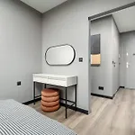 Piekny Widok Na Jezioro I Plaze Parking W Garazu By Renters *