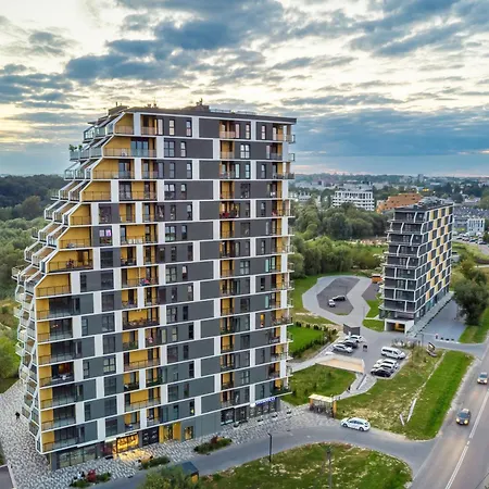 Piekny Widok Na Jezioro I Plaze Parking W Garazu By Renters Lejlighed
