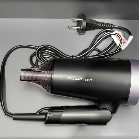 Piekny Widok Na Jezioro I Plaze Parking W Garazu By Renters Apartment