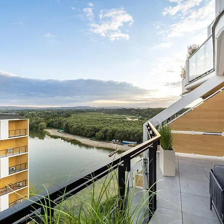아파트 Piekny Widok Na Jezioro I Plaze Parking W Garazu By Renters 제수프