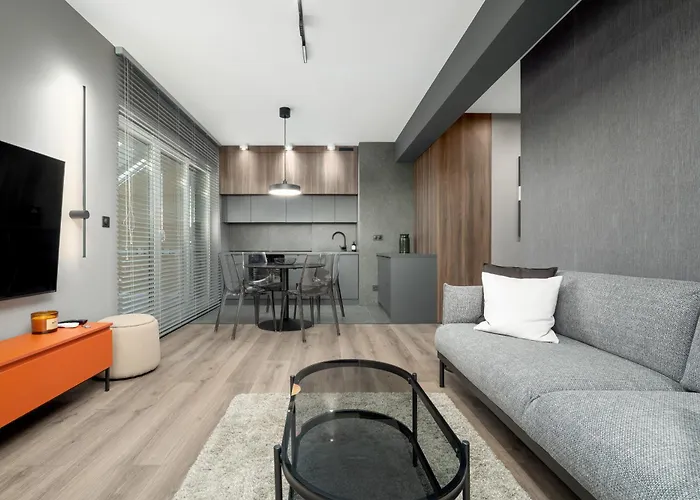 Piekny Widok Na Jezioro I Plaze Parking W Garazu By Renters *