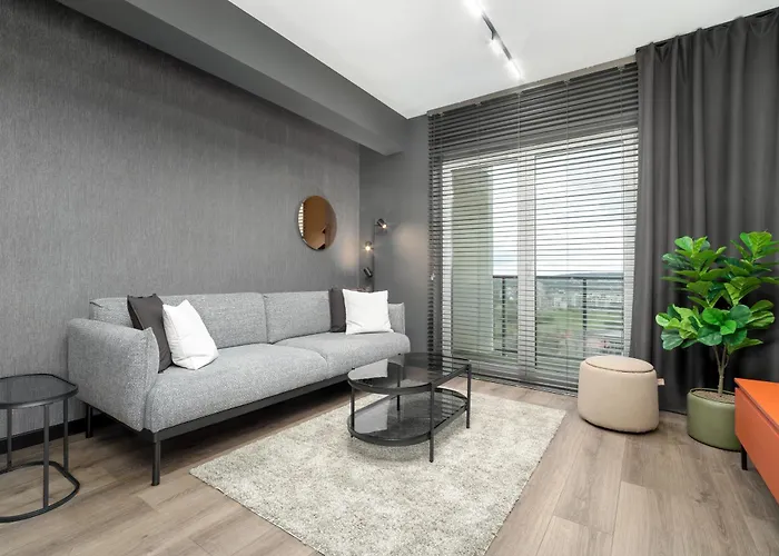 Piekny Widok Na Jezioro I Plaze Parking W Garazu By Renters Apartman *