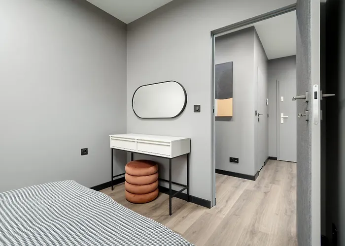 Piekny Widok Na Jezioro I Plaze Parking W Garazu By Renters *