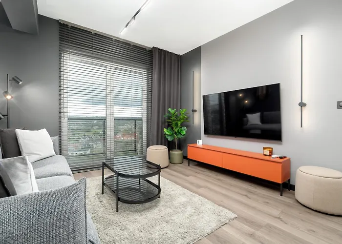 Piekny Widok Na Jezioro I Plaze Parking W Garazu By Renters * Rzeszów