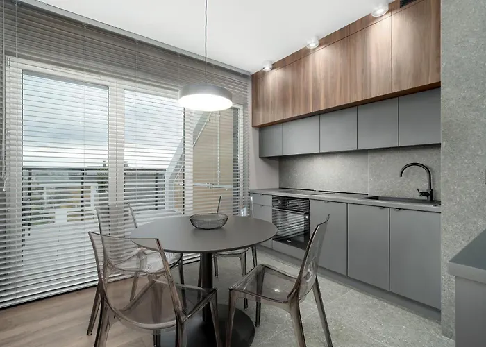 Apartman Piekny Widok Na Jezioro I Plaze Parking W Garazu By Renters Rzeszów