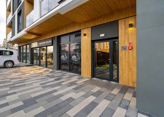 Piekny Widok Na Jezioro I Plaze Parking W Garazu By Renters Apartman *