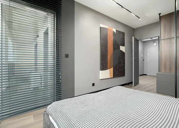 Apartman Piekny Widok Na Jezioro I Plaze Parking W Garazu By Renters Rzeszów