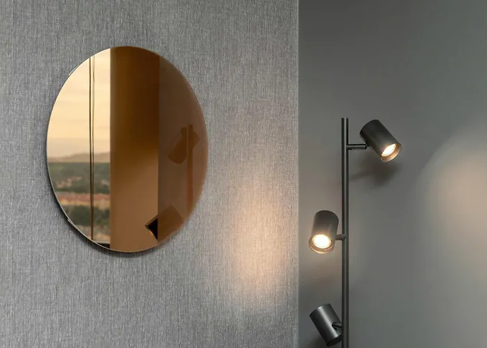 Piekny Widok Na Jezioro I Plaze Parking W Garazu By Renters Rzeszów